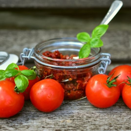 3 pyszne dania z suszonymi pomidorami