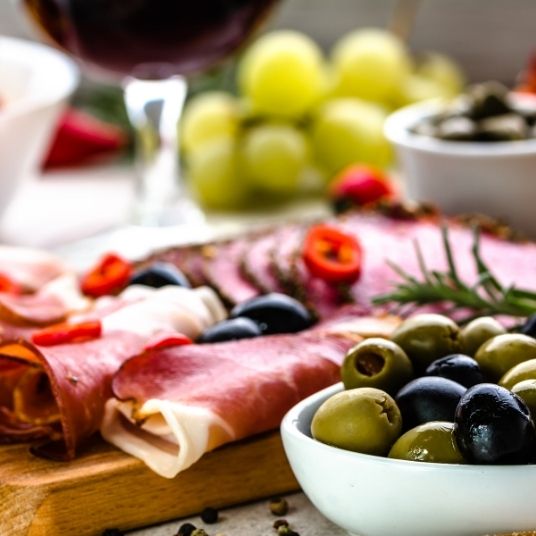 Dieta śródziemnomorska — klucz do długowieczności